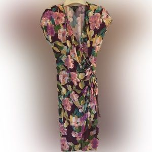 Maggy London short sleeve wrap dress